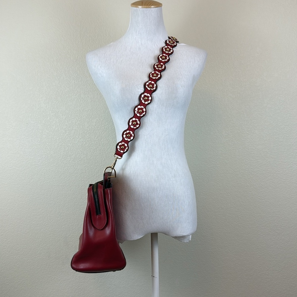 Upcycled Vittoria Napoli Elegant Red Leather Shoulder Bag - Picture 3 of 12